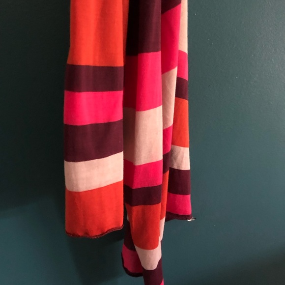 Striped scarf - Picture 2 of 4